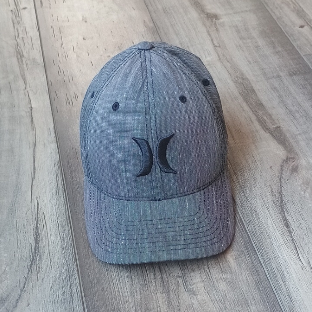 Hurley Denim-Style Cap